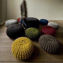 Urchin Pouf black